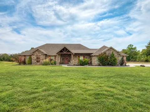 Exterior - 30365 Buck Ln, Mcloud, OK 74851 photo 2 of 15