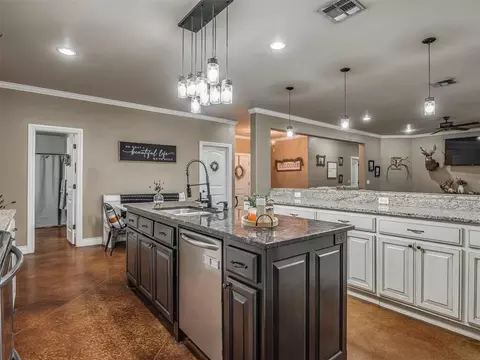 Kitchen - 30365 Buck Ln, Mcloud, OK 74851 photo 6 of 8