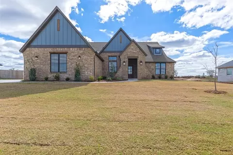 19481 Cashion Lakes Dr, Cashion, OK 73016