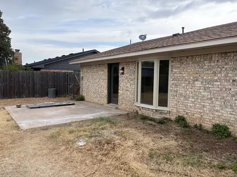 Exterior - 709 Polk St, Altus, OK 73521 photo 5 of 5