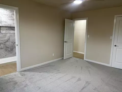Bedroom - 709 Polk St, Altus, OK 73521 photo 3 of 4