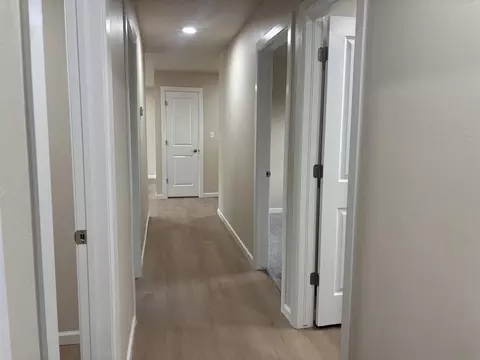 Entry Way - 709 Polk St, Altus, OK 73521 photo 3 of 3