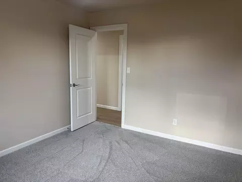 Bedroom - 709 Polk St, Altus, OK 73521 photo 1 of 4