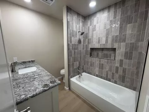 Bath - 709 Polk St, Altus, OK 73521 photo 1 of 4
