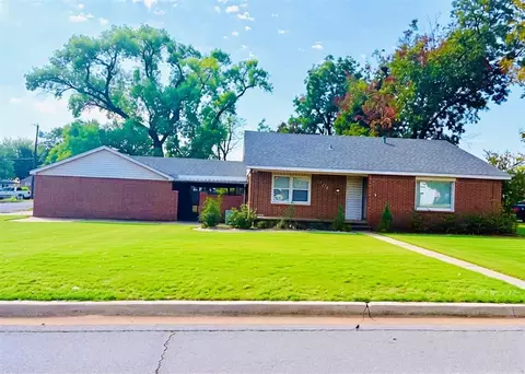 1204 W C Ave, Elk City, OK 73644