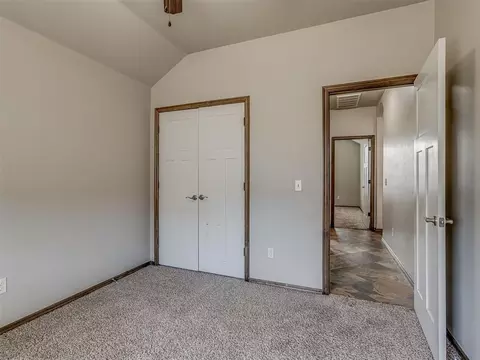 Bedroom - 909 SW 14th St, Moore, OK 73160 photo 5 of 5