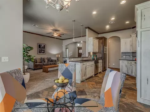 Dining - 909 SW 14th St, Moore, OK 73160 photo 2 of 2
