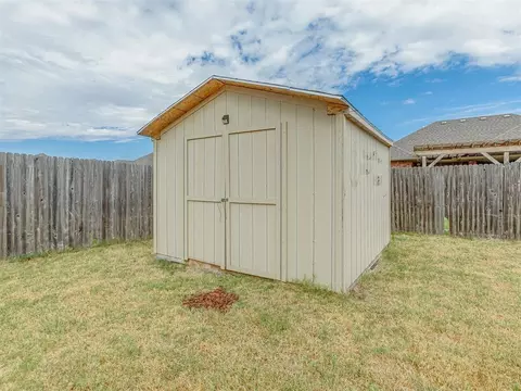 Other - 909 SW 14th St, Moore, OK 73160 photo 8 of 8