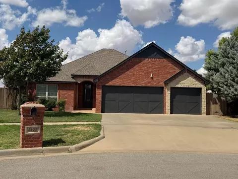 2425 Pumpkin Ln, Weatherford, OK 73096