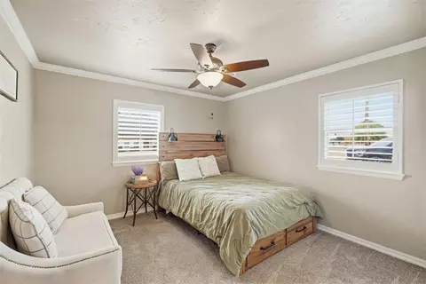 Bedroom - 2720 N Robin St, Altus, OK 73521 photo 8 of 10