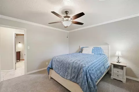 Bedroom - 2720 N Robin St, Altus, OK 73521 photo 2 of 10