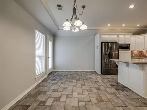 Dining - 11625 Hackney Ln, Yukon, OK 73099 photo 1 of 2