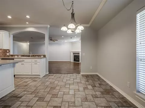 Dining - 11625 Hackney Ln, Yukon, OK 73099 photo 2 of 2