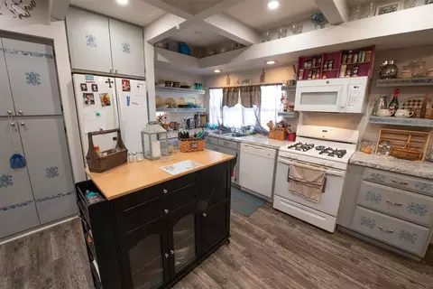 Kitchen - 300 S Cedar Ave, Erick, OK 73645 photo 1 of 1