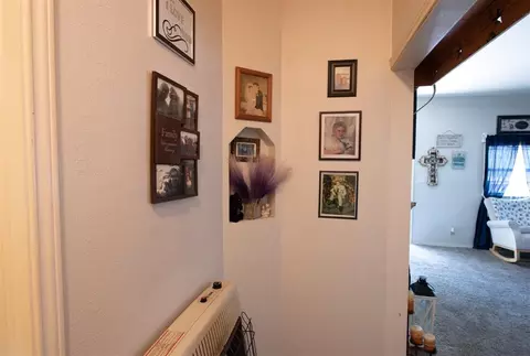 Entry Way - 300 S Cedar Ave, Erick, OK 73645 photo 1 of 2