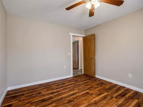 Bedroom - 1025 E Triplett Rd, Guthrie, OK 73044 photo 2 of 3