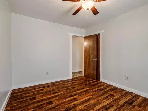 Bedroom - 1025 E Triplett Rd, Guthrie, OK 73044 photo 3 of 3