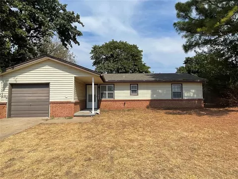 9209 Rhythm Rd, Midwest City, OK 73130