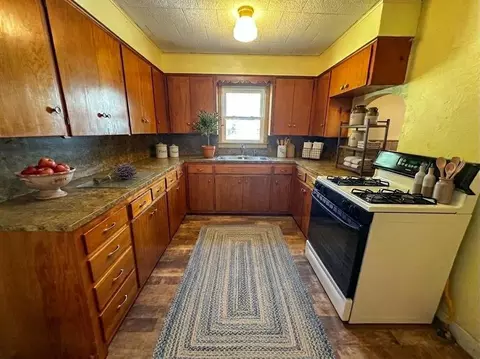 Kitchen - 306 S 4th St, Hammon, OK 73650 photo 2 of 2