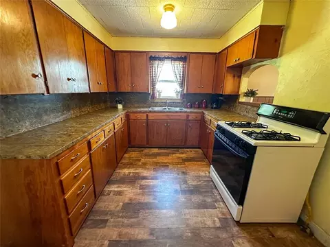 Kitchen - 306 S 4th St, Hammon, OK 73650 photo 1 of 2