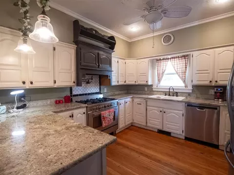 Kitchen - 307 E Main St, Tecumseh, OK 74873 photo 2 of 4