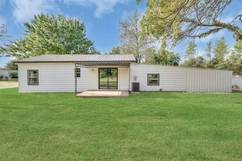 Other - 401 W 1st St, Erick, OK 73645 photo 8 of 11