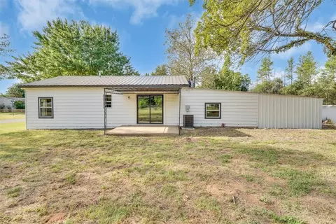Other - 401 W 1st St, Erick, OK 73645 photo 11 of 11