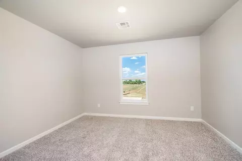 Bedroom - 711 Sunny St, Tuttle, OK 73089 photo 2 of 4