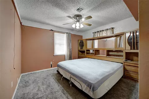 Bedroom - 333212 E 1070 Rd, Mcloud, OK 74851 photo 3 of 6