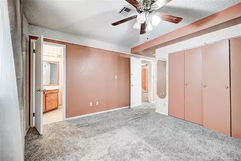 Bedroom - 333212 E 1070 Rd, Mcloud, OK 74851 photo 5 of 6