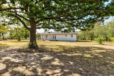 Exterior - 333212 E 1070 Rd, Mcloud, OK 74851 photo 7 of 7