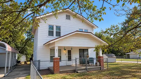 601 N Burgess St, Holdenville, OK 74848