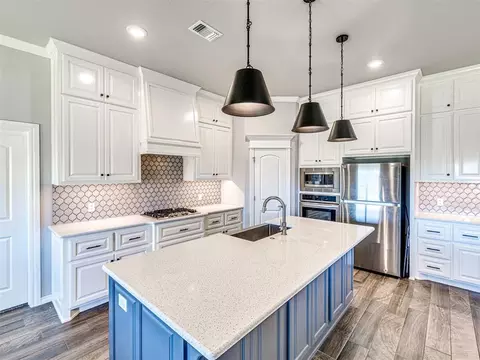 3032 Dudley Dr, Edmond, OK 73012