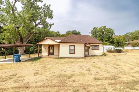 820 N Market St, Cordell, OK 73632