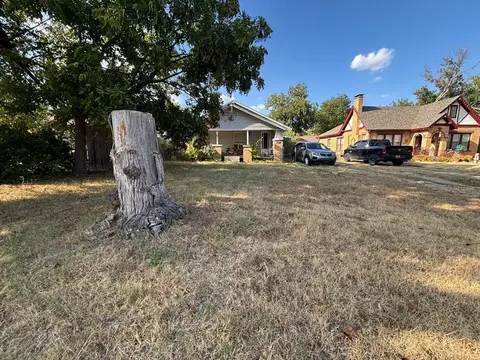 713 NW Dearborn Ave, Lawton, OK 73507