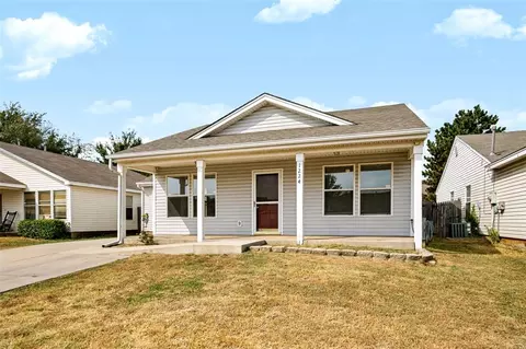 Exterior - 1224 Briar Patch Way, Norman, OK 73071 photo 3 of 5