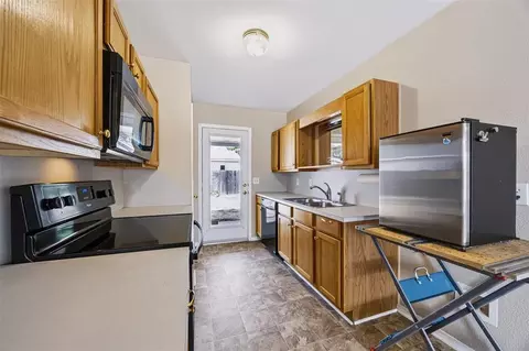 Kitchen - 1224 Briar Patch Way, Norman, OK 73071 photo 1 of 4