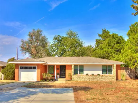 2231 W Britton Rd, The Village, OK 73120