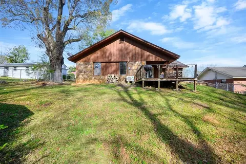 Exterior - 607 N Bock St, Broken Bow, OK 74728 photo 8 of 15