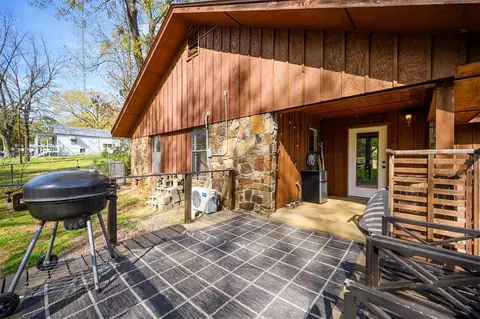 Exterior - 607 N Bock St, Broken Bow, OK 74728 photo 3 of 15