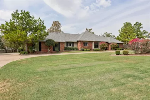 Exterior - 1119 Mockingbird Rd, Guthrie, OK 73044 photo 1 of 11