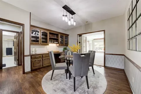 Dining - 1119 Mockingbird Rd, Guthrie, OK 73044 photo 3 of 4