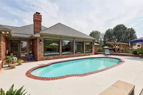 Exterior - 1119 Mockingbird Rd, Guthrie, OK 73044 photo 8 of 11