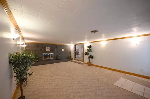 Living - 17 Hillcrest St, Perry, OK 73077 photo 3 of 4