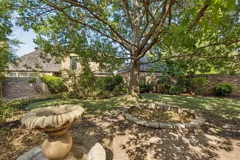 Exterior - 4 Windbrook Sq, Norman, OK 73072 photo 7 of 14