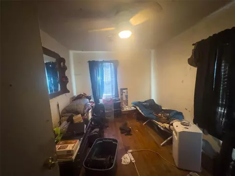 Bedroom - 929 N Patchin Ave, Shawnee, OK 74801 photo 1 of 2