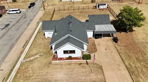 View/Area - 305 E Main St, Hydro, OK 73048 photo 1 of 2