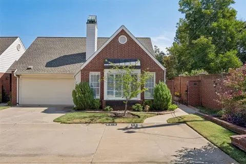 8618 N May Ave #32B, Oklahoma City, OK 73120