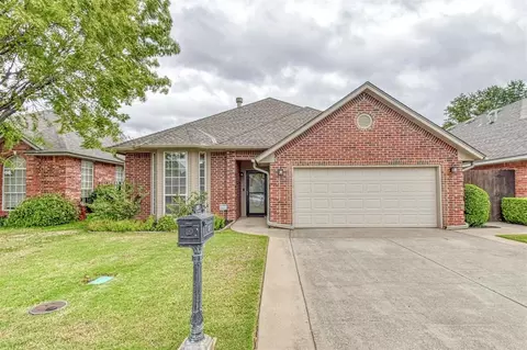409 Prestwick St, Norman, OK 73072