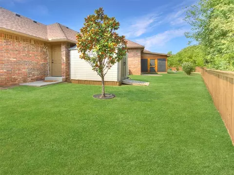 Exterior - 2001 Cade Ct, Norman, OK 73071 photo 4 of 5